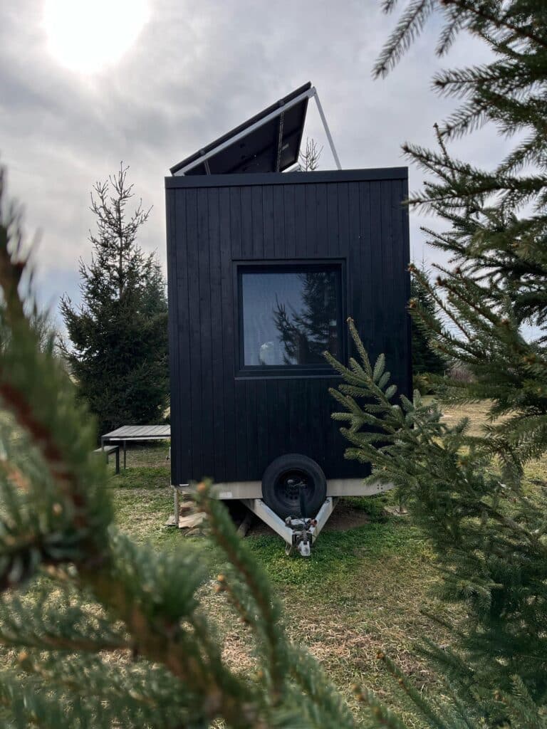 Tiny house